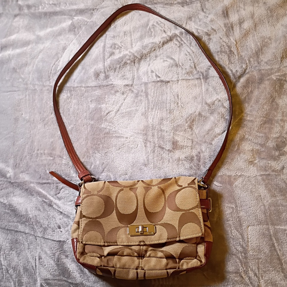 Coach Chelsea Signature‎ C Turnlock Flap Crossbody Bag Khaki Brown F17798